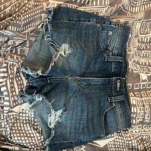 Levi Jean Shorts